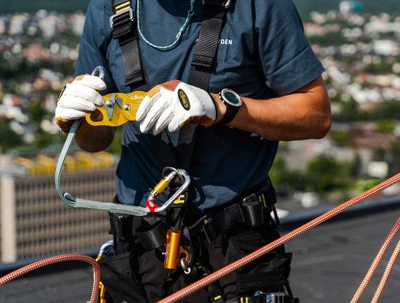 Durable and compatible with all professional harnesses